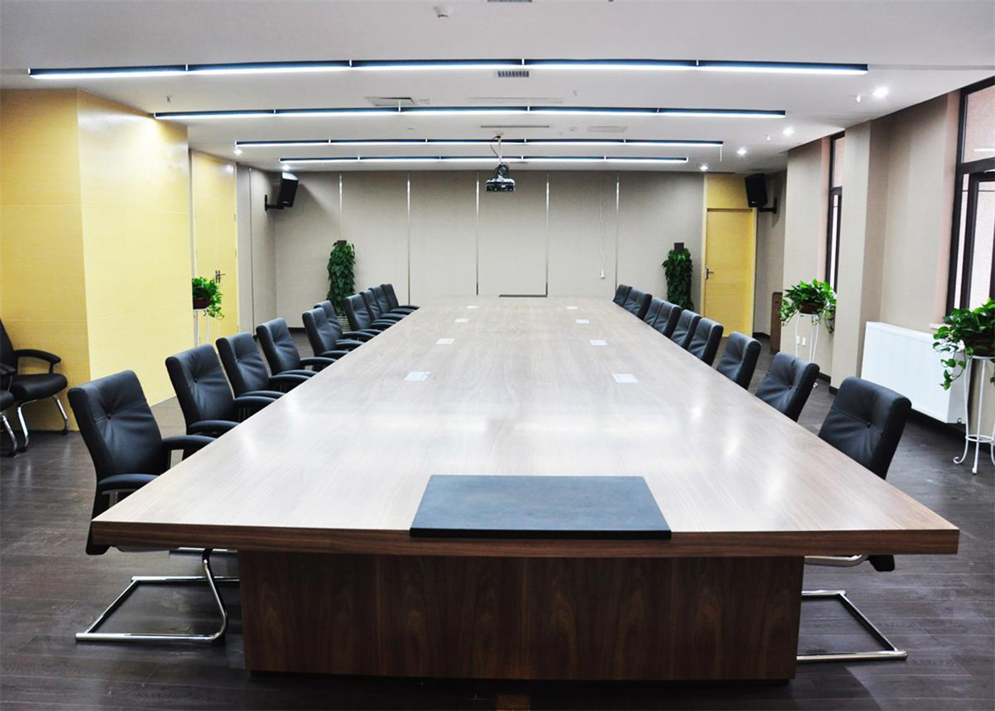 雷蒂斯會議桌A19,上海會議桌,【尺寸 價格 圖片 品牌】 雷蒂斯會議桌A19,上海會議桌,【尺寸 價格 圖片 品牌】